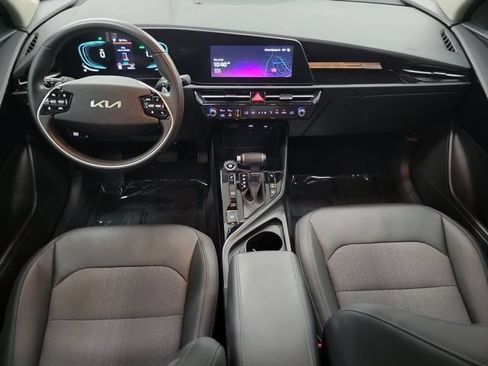 Certified 2024 Kia Niro EX FWD image 16