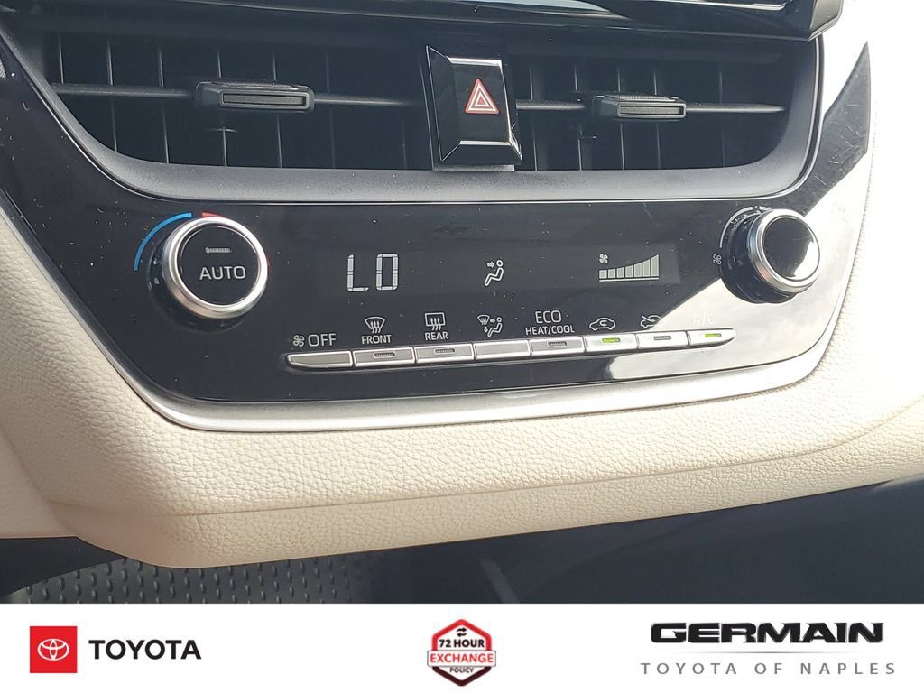 Used 2022 Toyota Corolla LE FWD image 31
