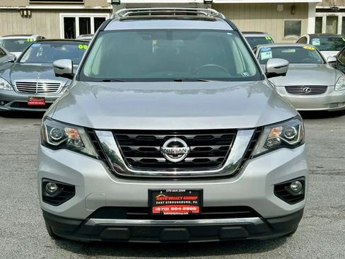 Used 2019 Nissan Pathfinder Platinum w/ Cargo Package image 3