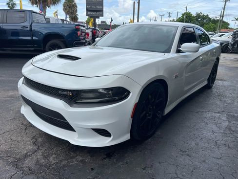Used 2019 Dodge Charger Scat Pack image 6