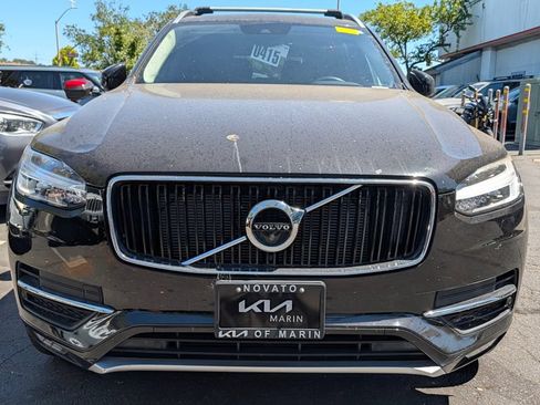 Used 2017 Volvo XC90 T6 Momentum w/ Vision Package AWD/4WD image 5