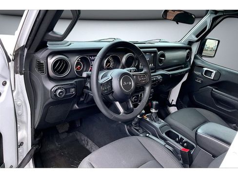 Used 2023 Jeep Wrangler Willys image 14