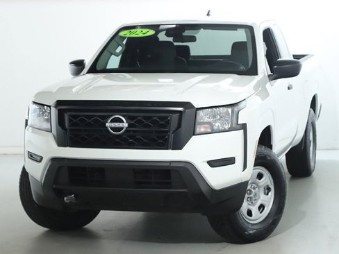 Used 2024 Nissan Frontier S w/ S Utility Package image 3