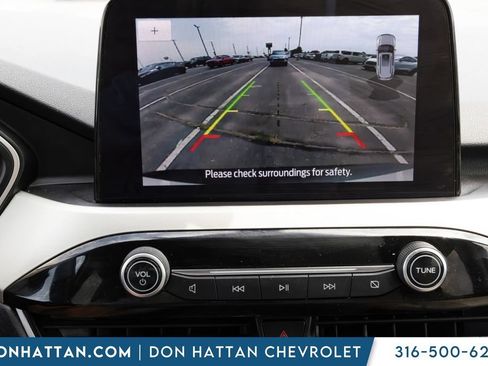 Used 2020 Ford Escape SEL FWD image 9