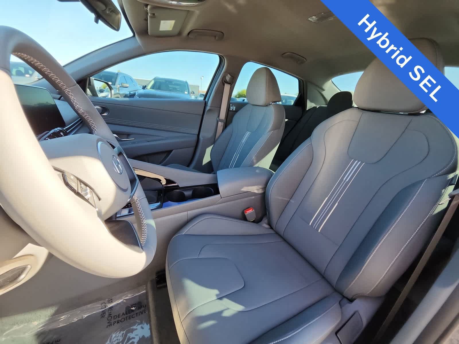 Certified 2025 Hyundai Elantra SEL FWD image 15
