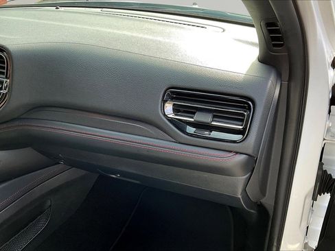 Certified 2023 Dodge Durango GT image 27