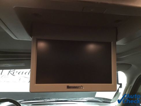 Used 2012 Chevrolet Avalanche LTZ image 28