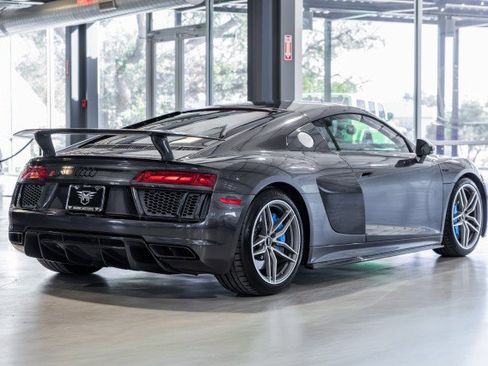 Used 2017 Audi R8 V10 plus image 6