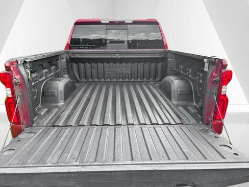 Used 2019 Chevrolet Silverado 1500 High Country w/ High Country Premium Package AWD/4WD image 9