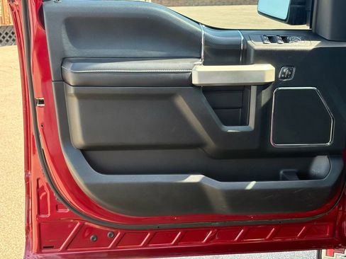 Used 2018 Ford F150 Lariat w/ Equipment Group 502A Luxury AWD/4WD image 31