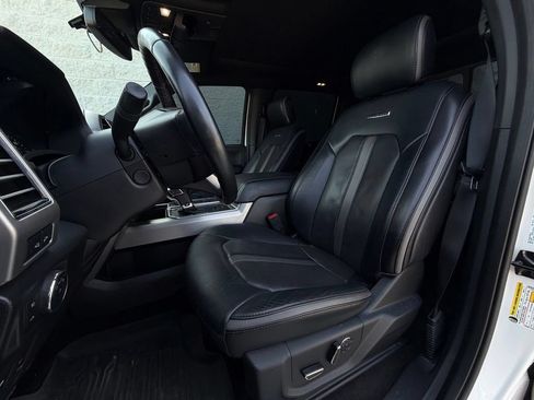 Used 2019 Ford F150 Platinum w/ Equipment Group 701A Luxury AWD/4WD image 6