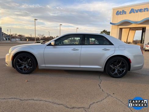 Used 2023 Chrysler 300 S image 8