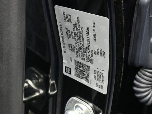 Used 2025 Chevrolet Colorado Z71 w/ Midnight Edition image 21