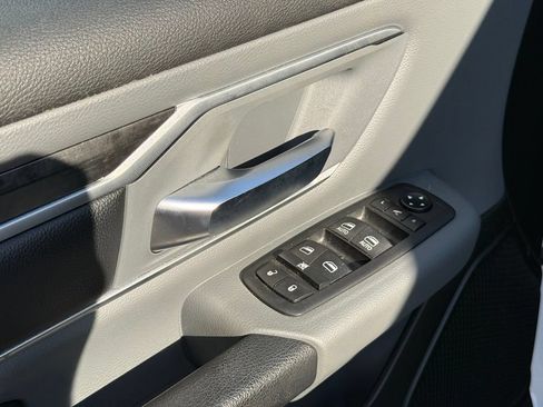 Used 2020 RAM 1500 Big Horn AWD/4WD image 13
