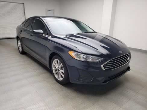 Used 2020 Ford Fusion SE FWD image 13