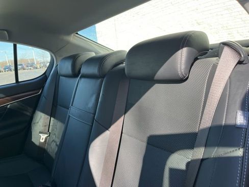 Used 2015 Lexus GS 350 AWD w/ Premium Package image 9