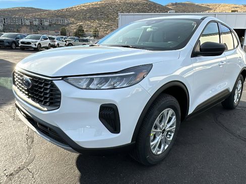New 2026 Ford Escape Active w/ Tech Pack #1 AWD/4WD image 7