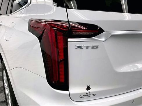 Used 2024 Cadillac XT6 Luxury image 35