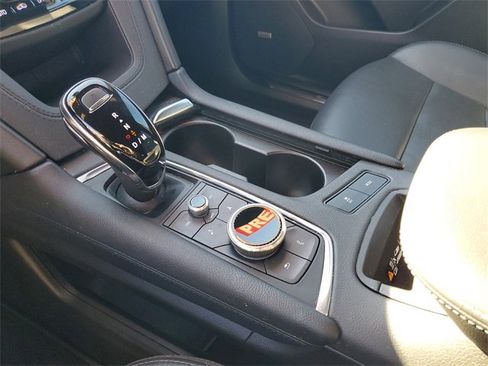 Used 2025 Cadillac XT5 Premium Luxury image 27