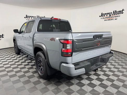 Used 2025 Nissan Frontier PRO-4X AWD/4WD image 9