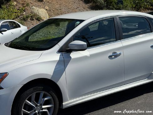 Used 2014 Nissan Sentra SR w/ SR Driver Package FWD image 25