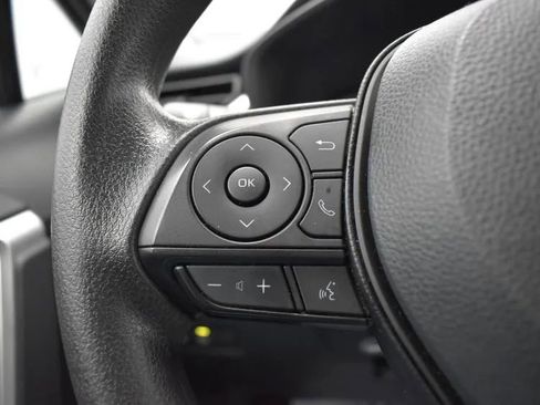 Used 2024 Toyota RAV4 XLE image 24