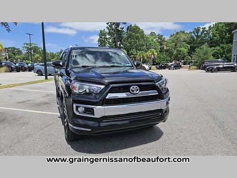 Used 2018 Toyota 4Runner Limited AWD/4WD image 32