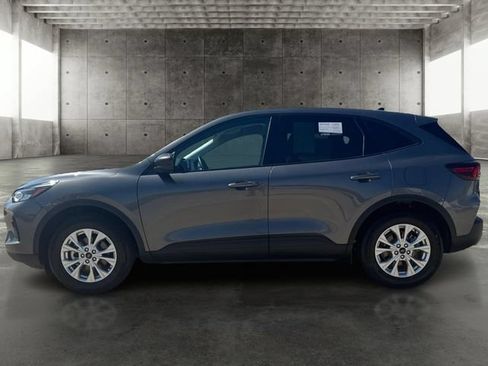 Used 2025 Ford Escape Active w/ Cold Weather Package FWD image 8