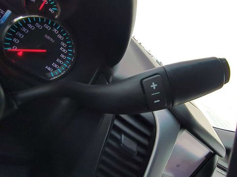 Used 2018 GMC Yukon SLT image 22