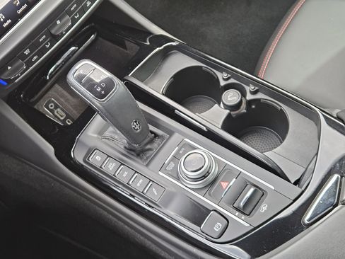 Used 2022 Maserati Levante GT image 20