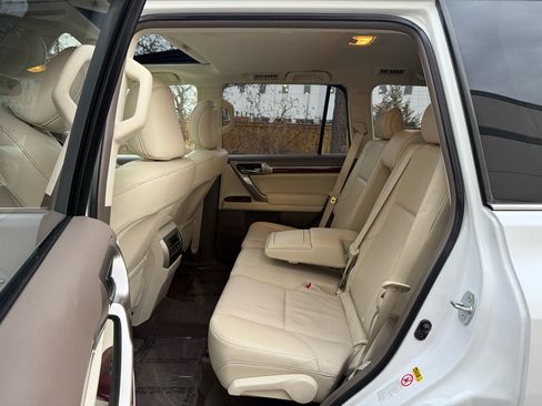 Used 2012 Lexus GX 460 image 17