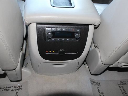 Used 2011 Chevrolet Tahoe LTZ image 14