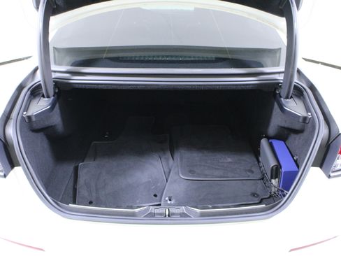 Used 2021 Maserati Quattroporte S image 11