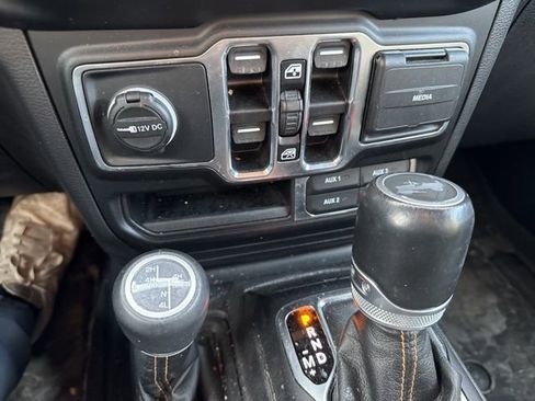 Used 2021 Jeep Wrangler Unlimited Sahara image 21