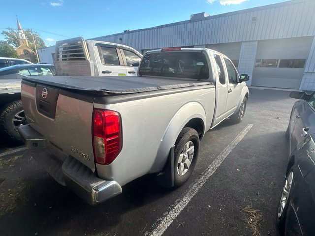 Used 2011 Nissan Frontier SV w/ SV Premium Utility Pkg AWD/4WD image 5