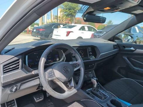 Used 2023 Volkswagen Jetta Sport FWD image 8