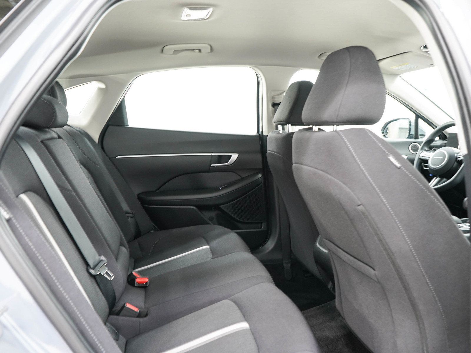 Used 2024 Hyundai Sonata SEL FWD image 12