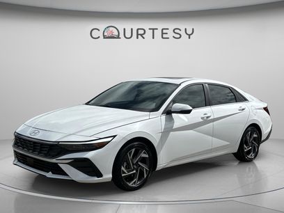 Used 2025 Hyundai Elantra Limited