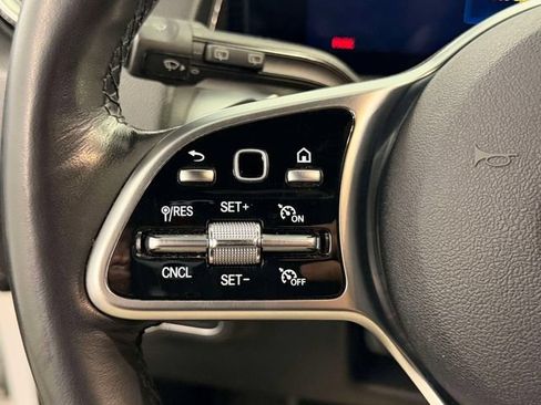 Certified 2022 Mercedes-Benz GLB 250 4MATIC image 21