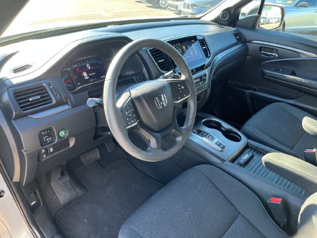 Used 2021 Honda Passport Sport image 3