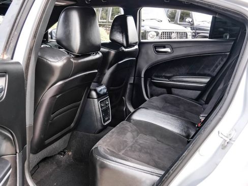 Used 2020 Dodge Charger Scat Pack RWD image 50