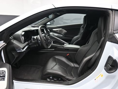 Used 2021 Chevrolet Corvette Stingray Preferred Cpe w/ Z51 Performance Package RWD image 12