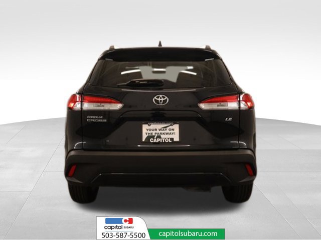 Used 2025 Toyota Corolla Cross LE FWD image 3