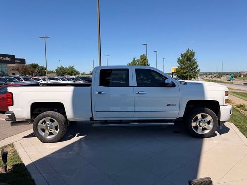Used 2019 Chevrolet Silverado 2500 LT w/ Custom Sport Edition AWD/4WD image 10