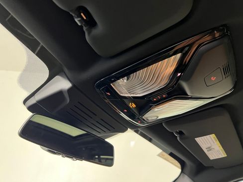 Used 2026 BMW X5 xDrive50e image 18