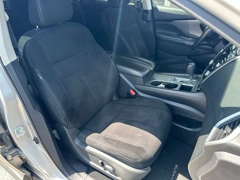 Used 2020 Nissan Murano SV FWD image 11