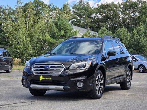 Used 2016 Subaru Outback 2.5i Limited AWD/4WD image 3
