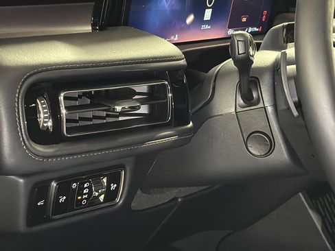 New 2026 Lincoln Aviator AWD image 20