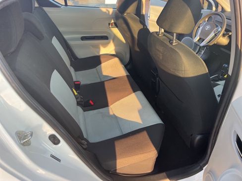 Used 2012 Toyota Prius C image 20