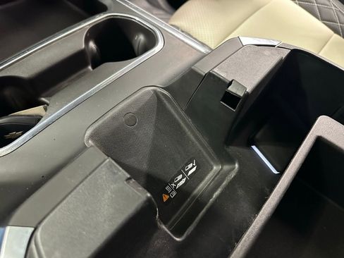 Used 2024 Chevrolet Silverado 2500 LT w/ Safety Package image 40